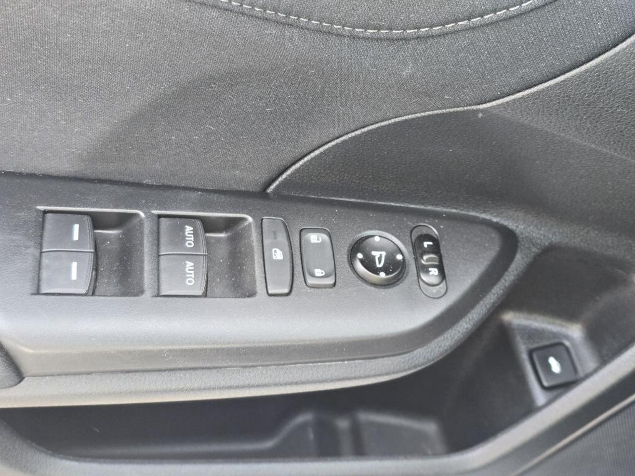 2017 Honda Civic Sedan 4dr CVT EX Photo