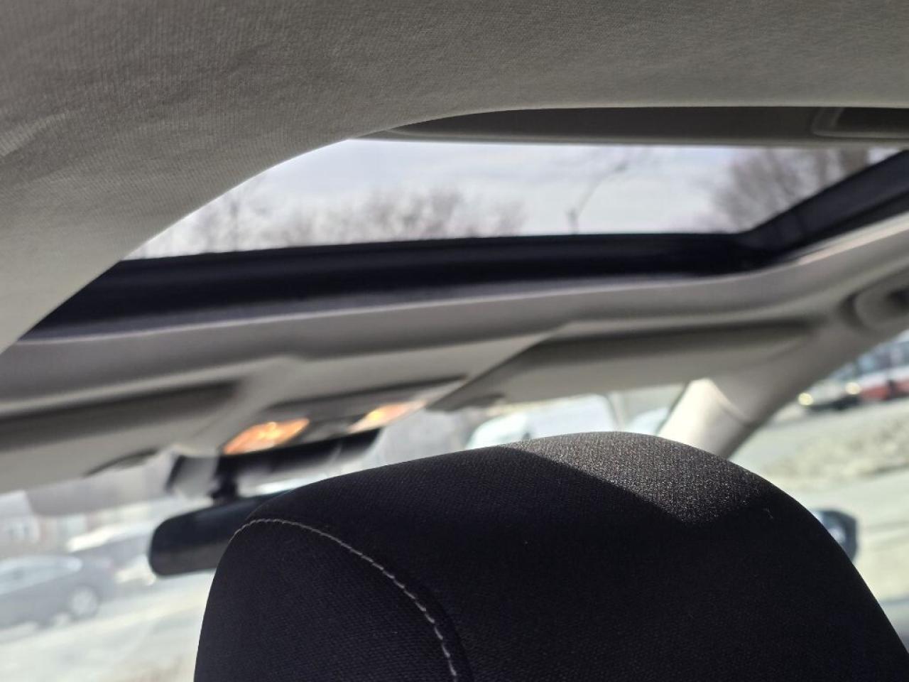 2017 Honda Civic Sedan 4dr CVT EX Photo