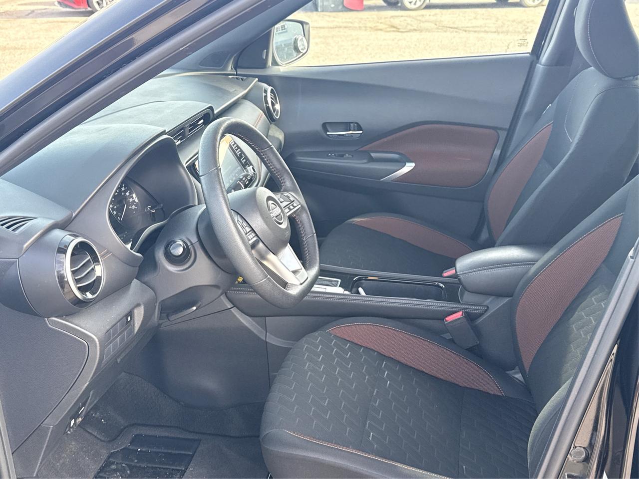 2024 Nissan Kicks SR CERTIFIED CRUISE REAR CAM WE FINANCE ALL CREDIT Photo