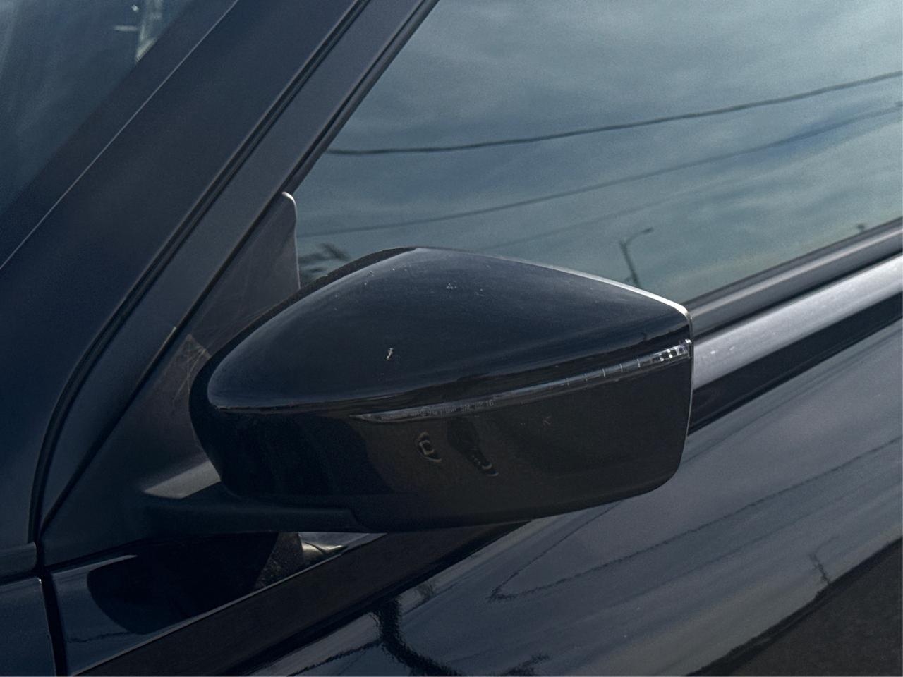 2024 Nissan Kicks SR CERTIFIED CRUISE REAR CAM WE FINANCE ALL CREDIT Photo