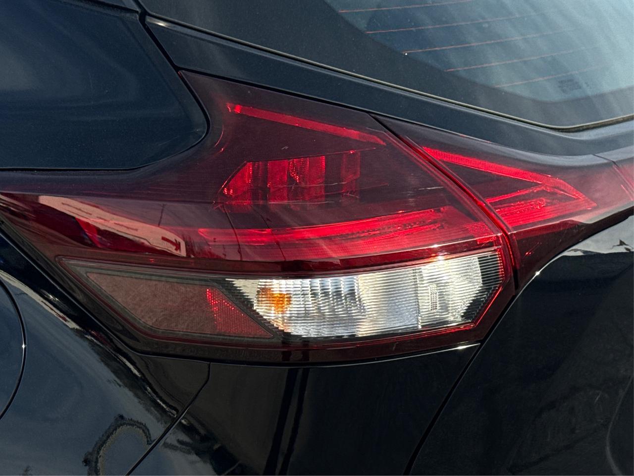 2024 Nissan Kicks SR CERTIFIED CRUISE REAR CAM WE FINANCE ALL CREDIT Photo