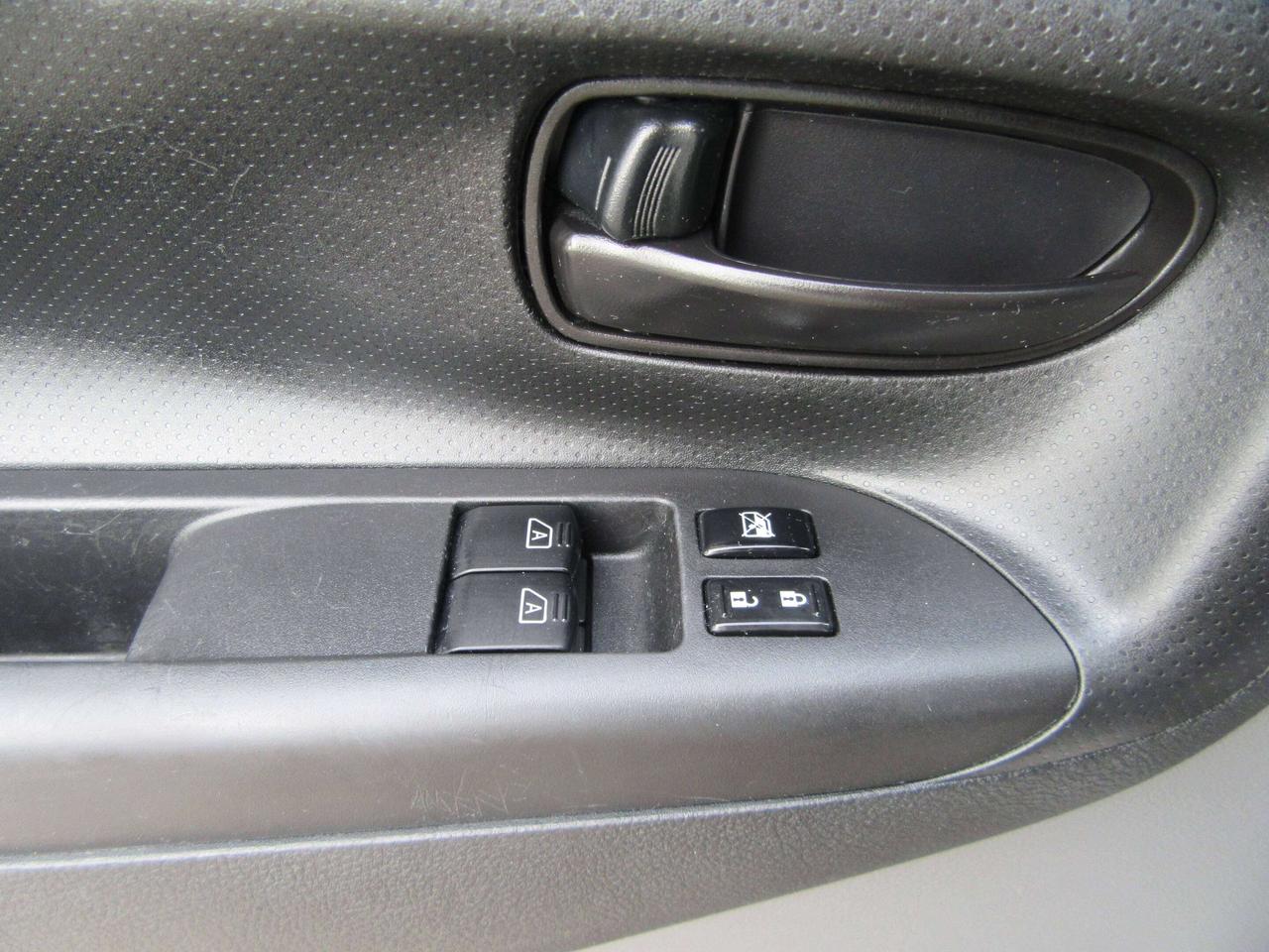 2021 Nissan NV200 Cargo Van Photo