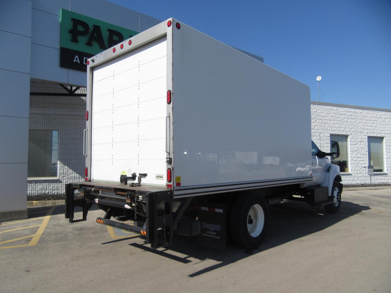 2023 Ford F-650 16FT UNICELL BOX POWER LIFTGATE Photo