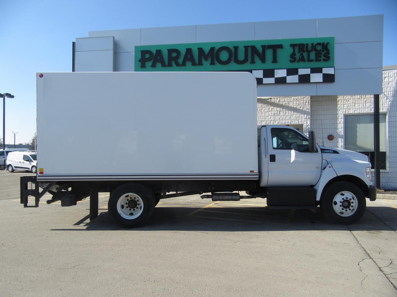 2023 Ford F-650 16FT UNICELL BOX POWER LIFTGATE Photo