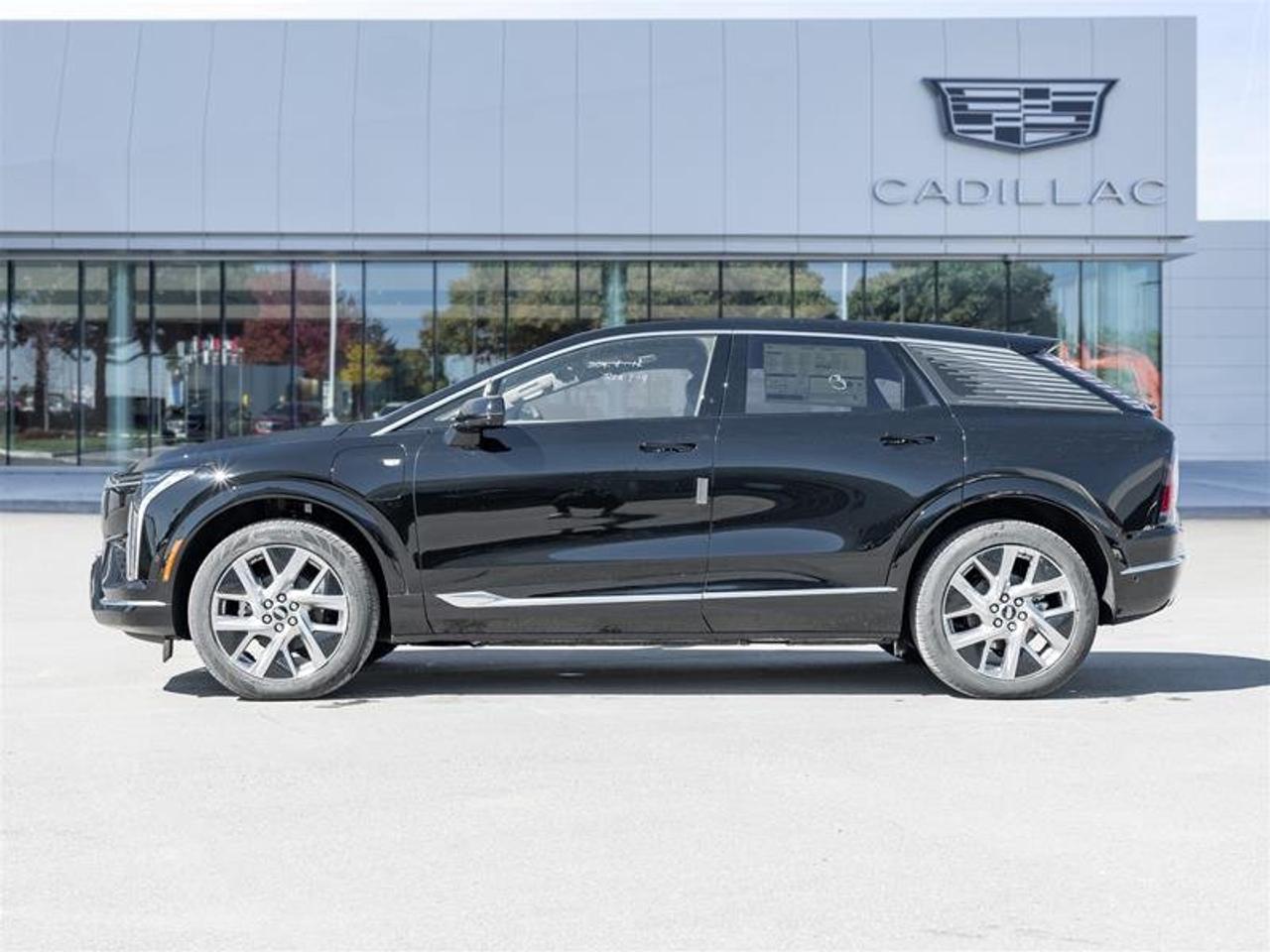 2026 Cadillac OPTIQ Luxury Photo