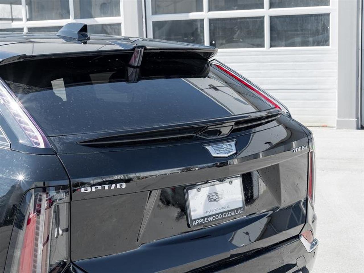 2026 Cadillac OPTIQ Luxury Photo