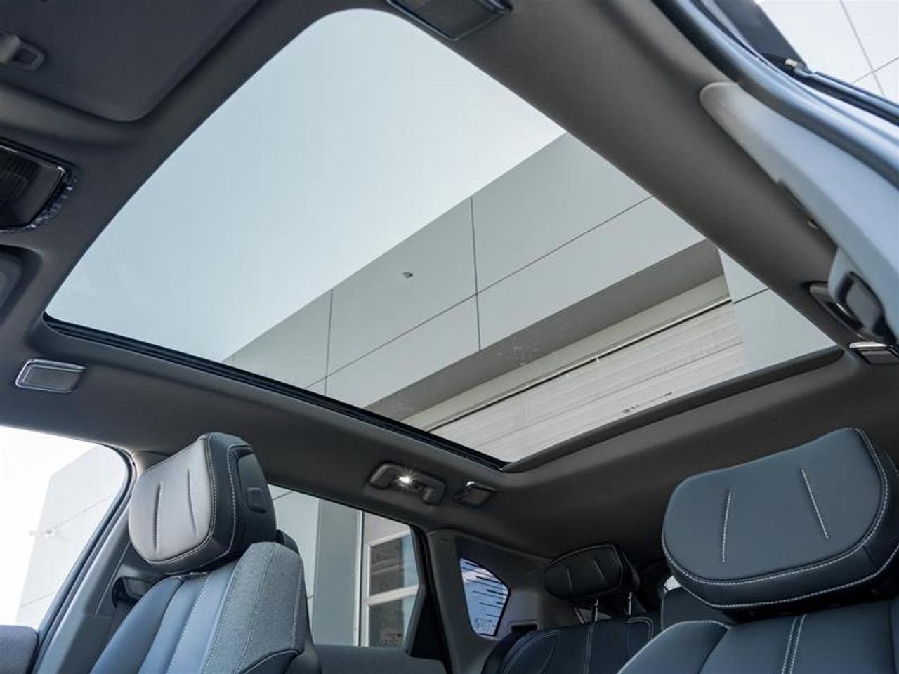 2026 Cadillac OPTIQ Luxury Photo