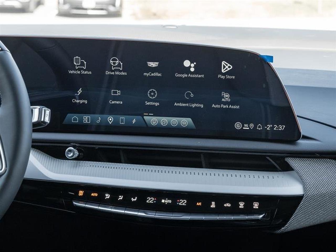2026 Cadillac OPTIQ Luxury Photo