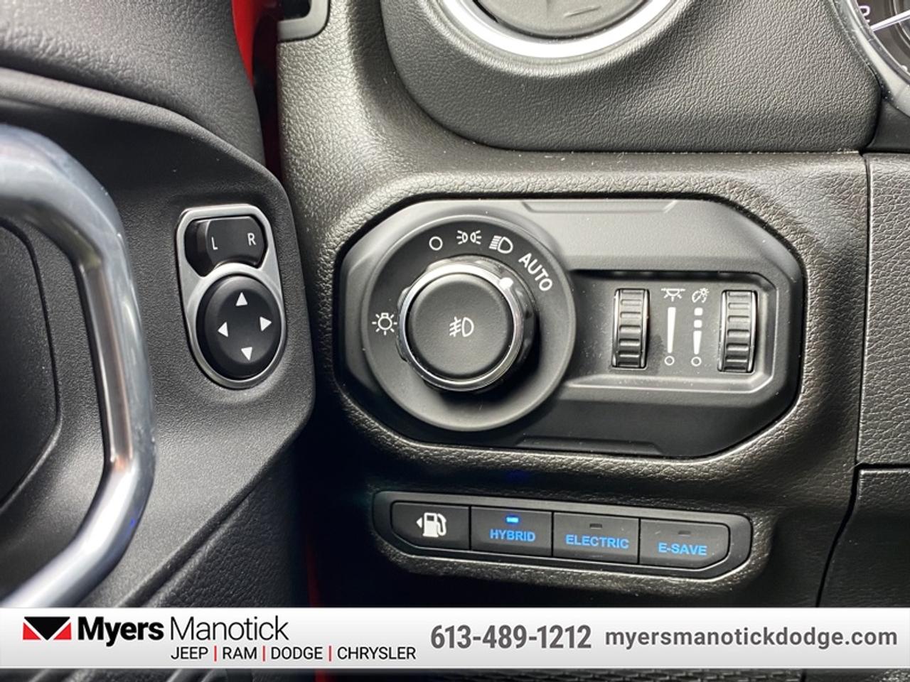 2021 Jeep Wrangler 4xe Unlimited Rubicon  + Soft Top! Photo