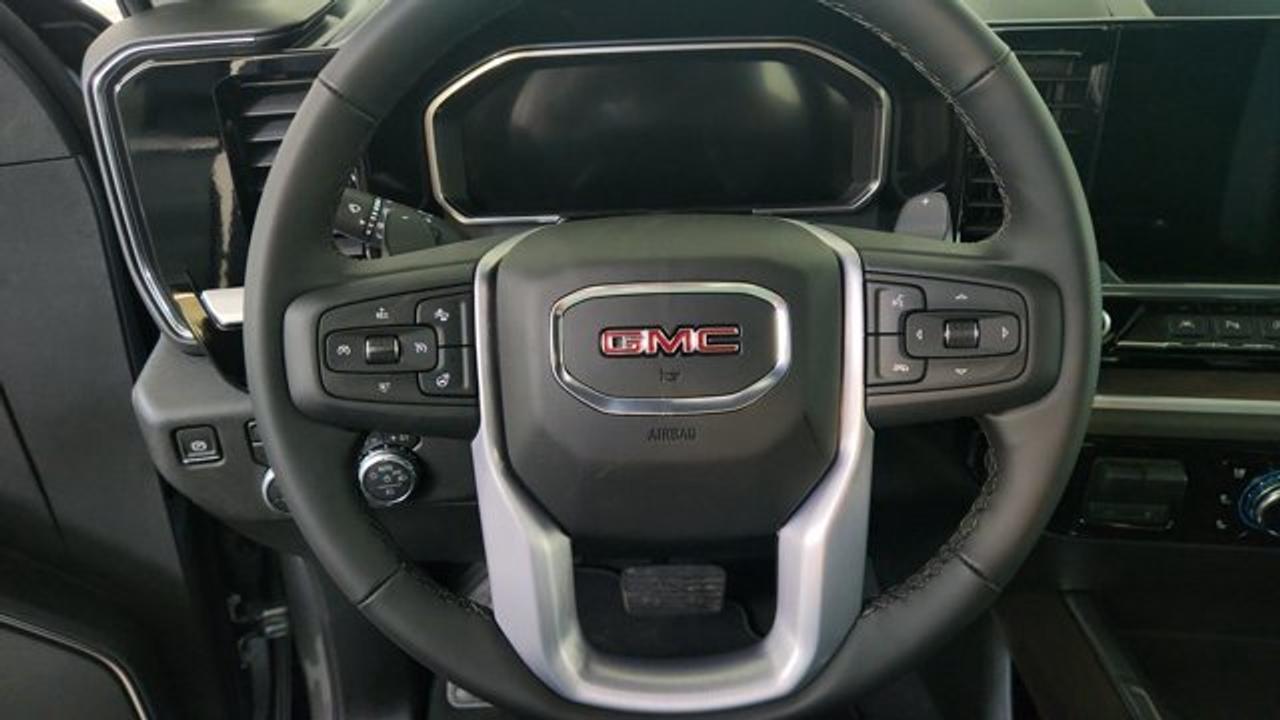 13725083