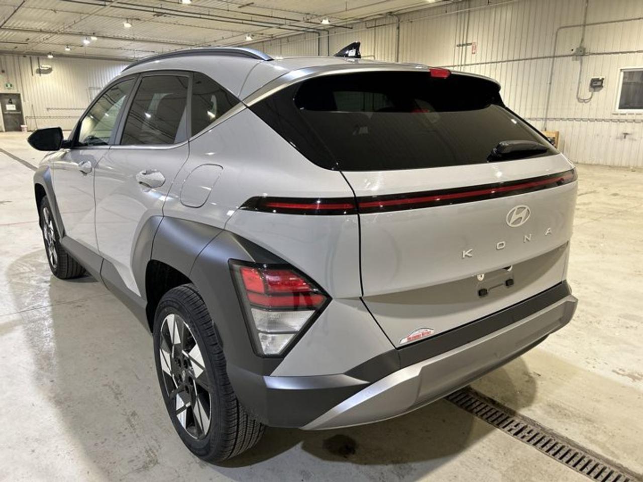 2025 Hyundai KONA Preferred AWD w/Trend Package | No accidents Photo