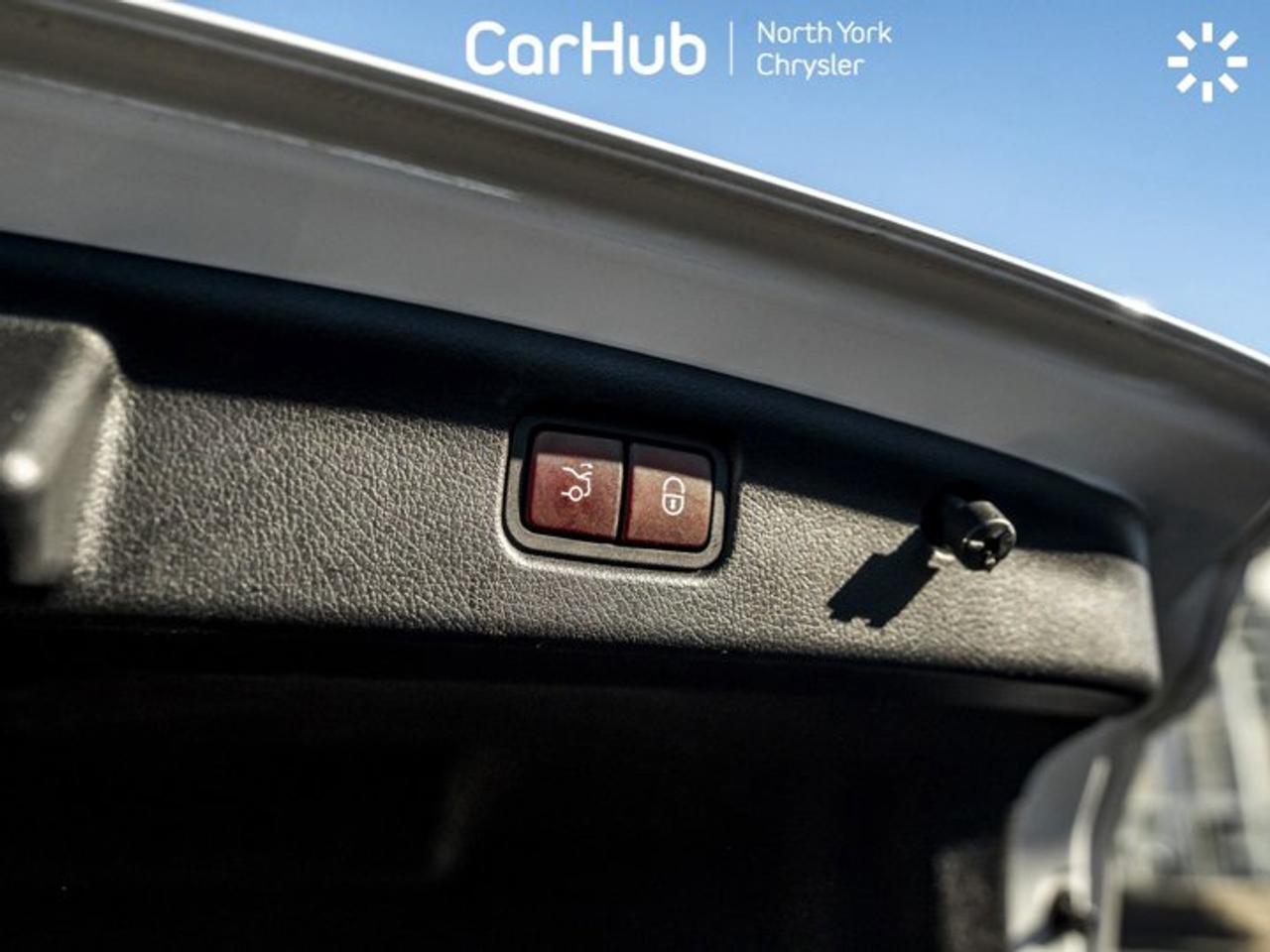 2022 Mercedes-Benz C-Class C 300 AMG Package Sunroof Blind Spot Assist Navi Photo