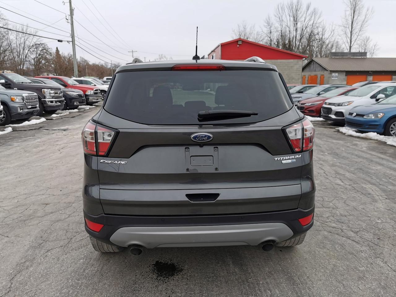 2017 Ford Escape Titanium Photo3