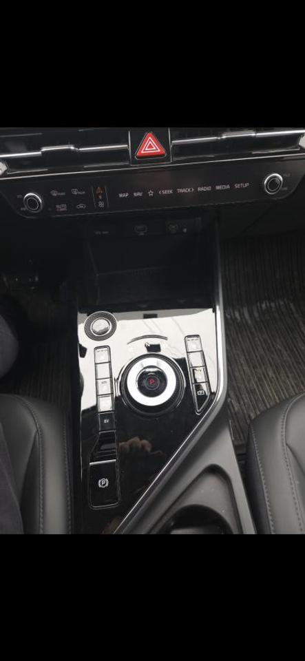 2024 Kia Niro PHEV EX Photo