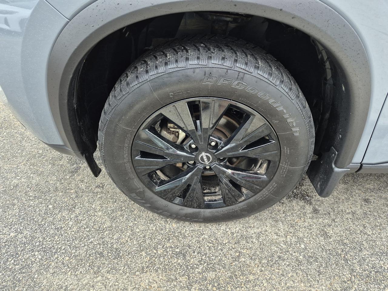 2023 Nissan Rogue SV MIDNIGHT LEATHER, POWER LIFTGATE Photo