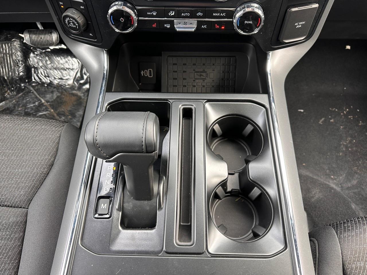 2026 Ford F-150 XLT 4WD SuperCrew 5.5' Box Photo