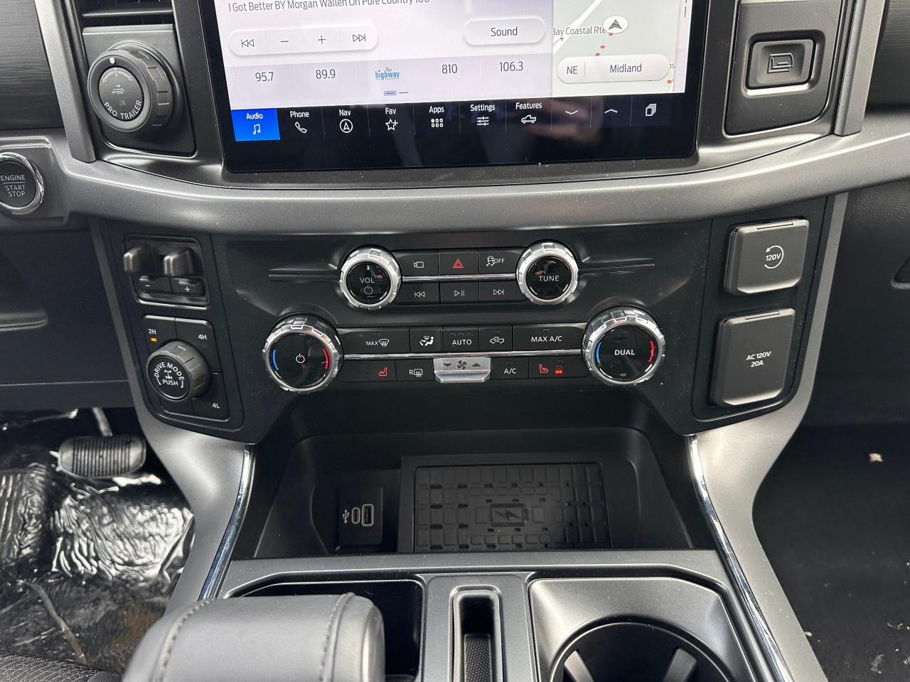 2026 Ford F-150 XLT 4WD SuperCrew 5.5' Box Photo