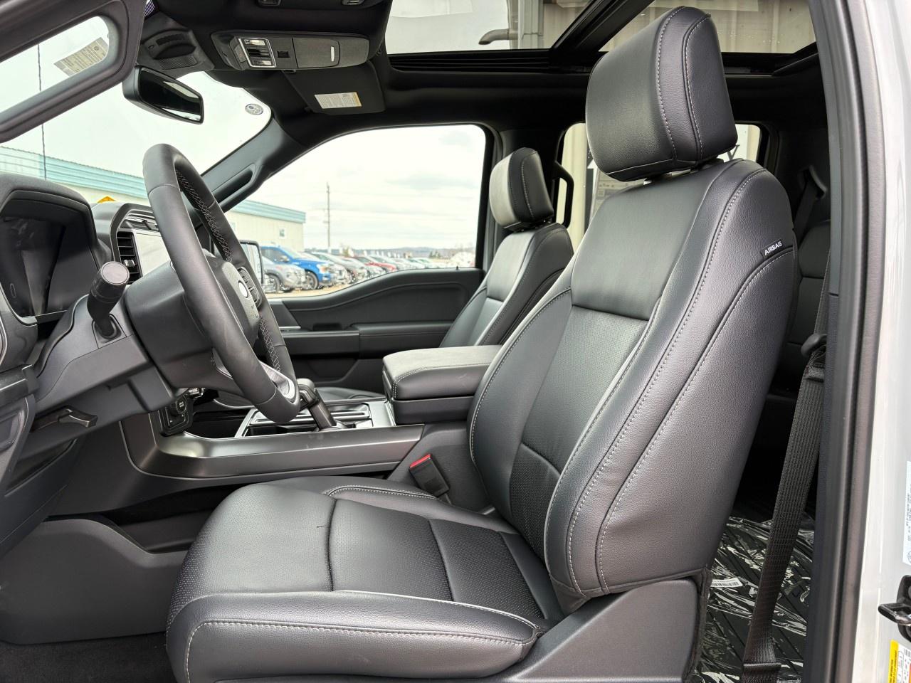 2026 Ford F-150 Lariat 4WD SuperCrew 5.5' Box Photo