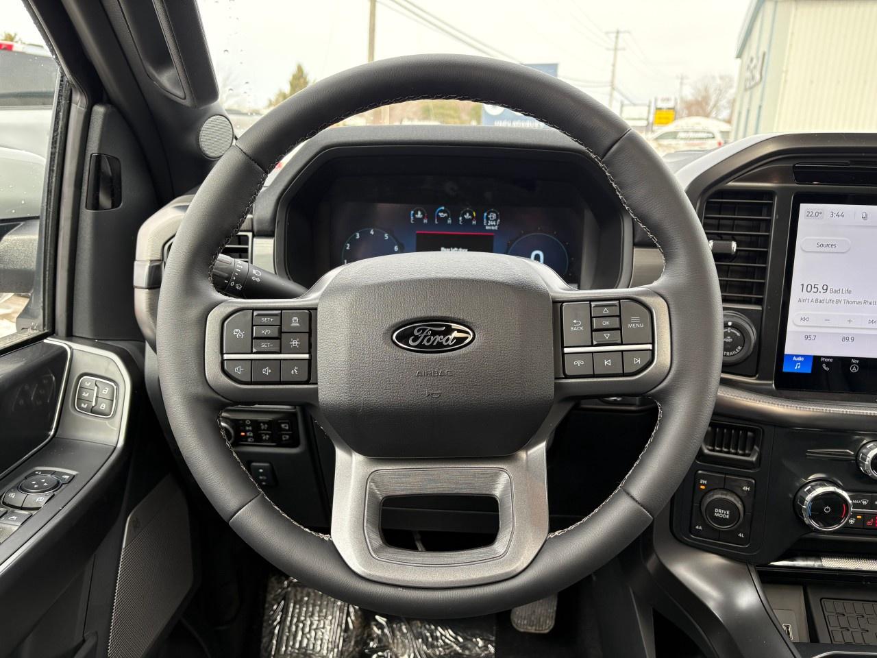 2026 Ford F-150 Lariat 4WD SuperCrew 5.5' Box Photo