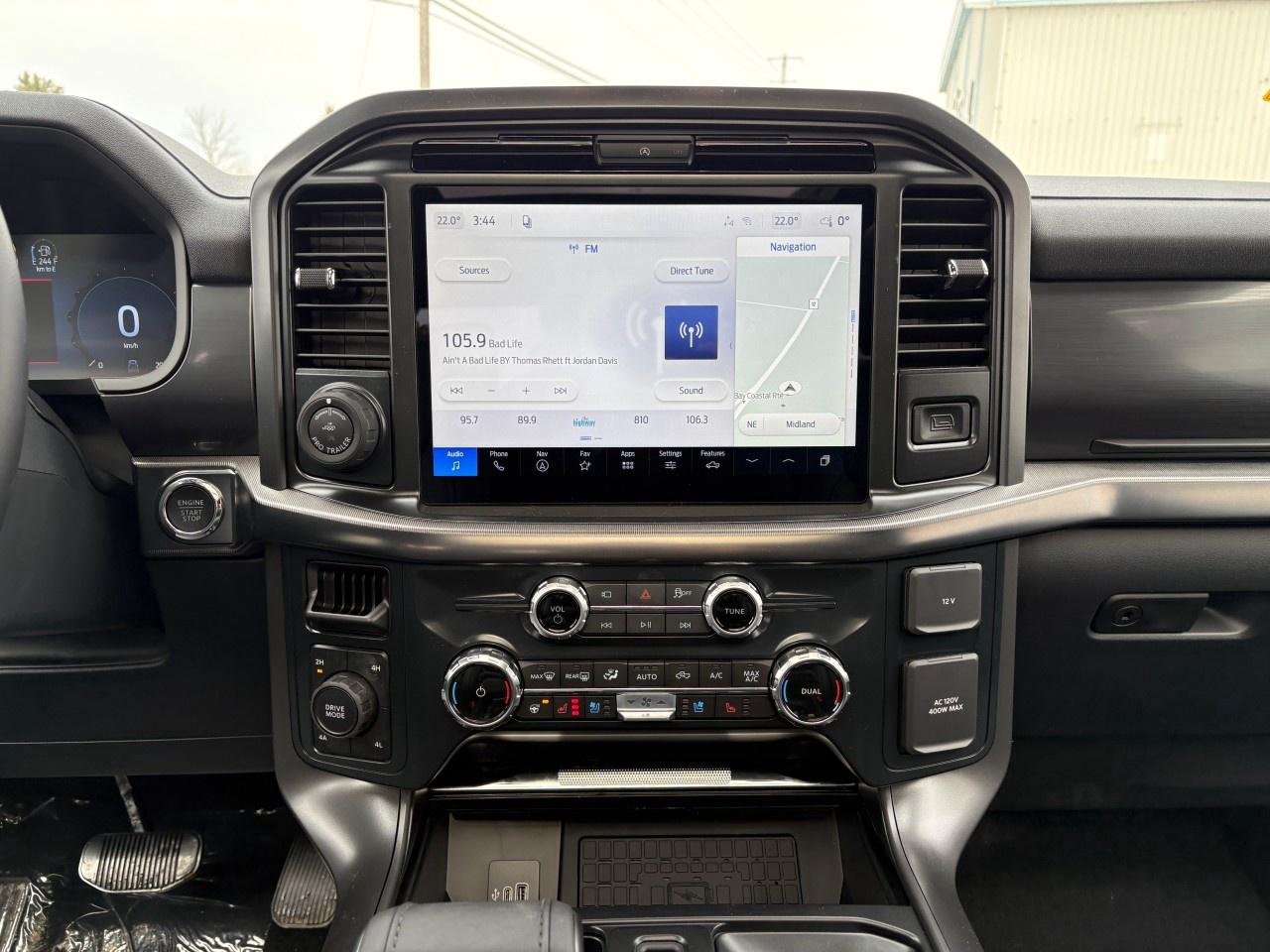 2026 Ford F-150 Lariat 4WD SuperCrew 5.5' Box Photo