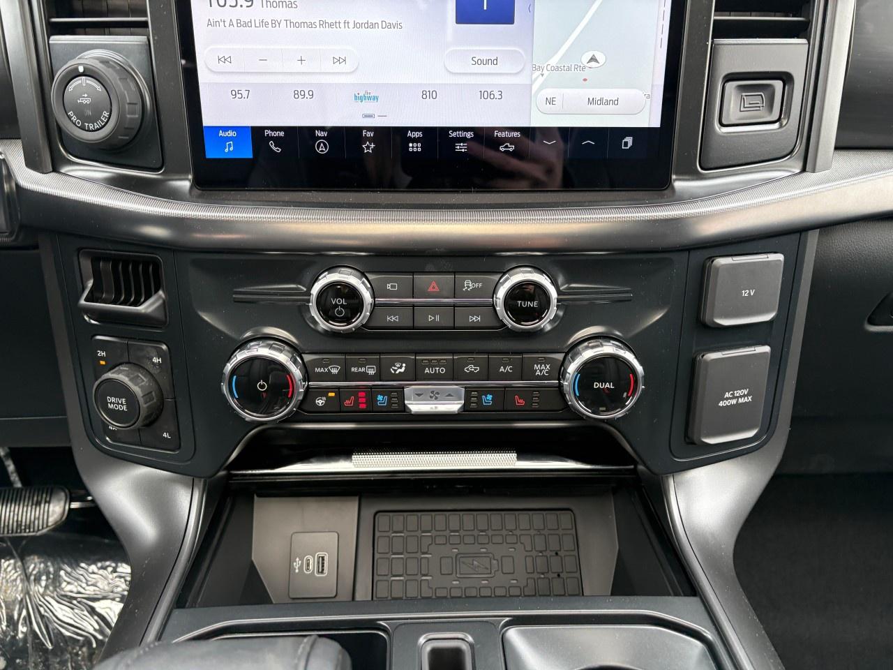 2026 Ford F-150 Lariat 4WD SuperCrew 5.5' Box Photo