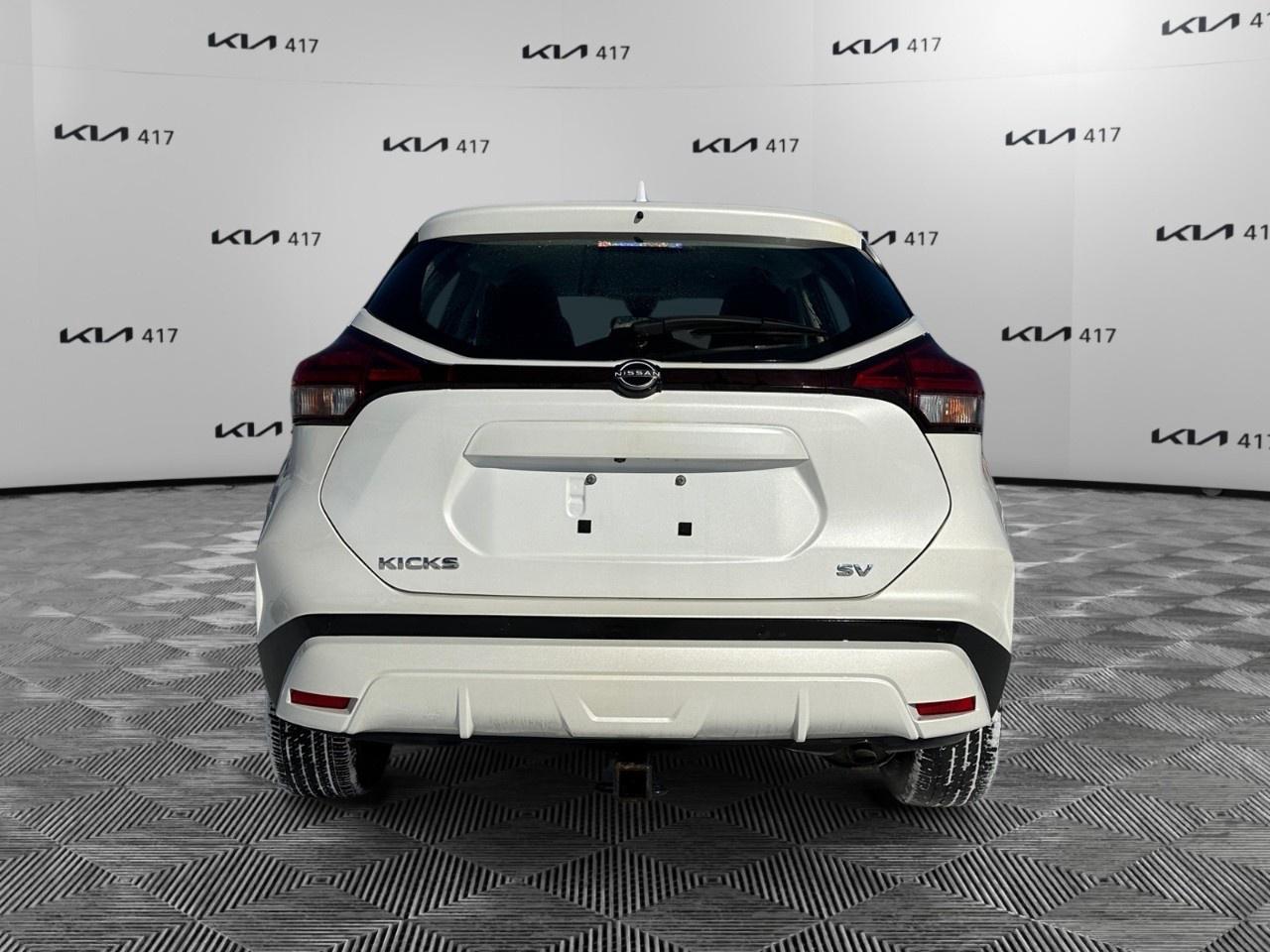 2022 Nissan Kicks SV FWD Photo