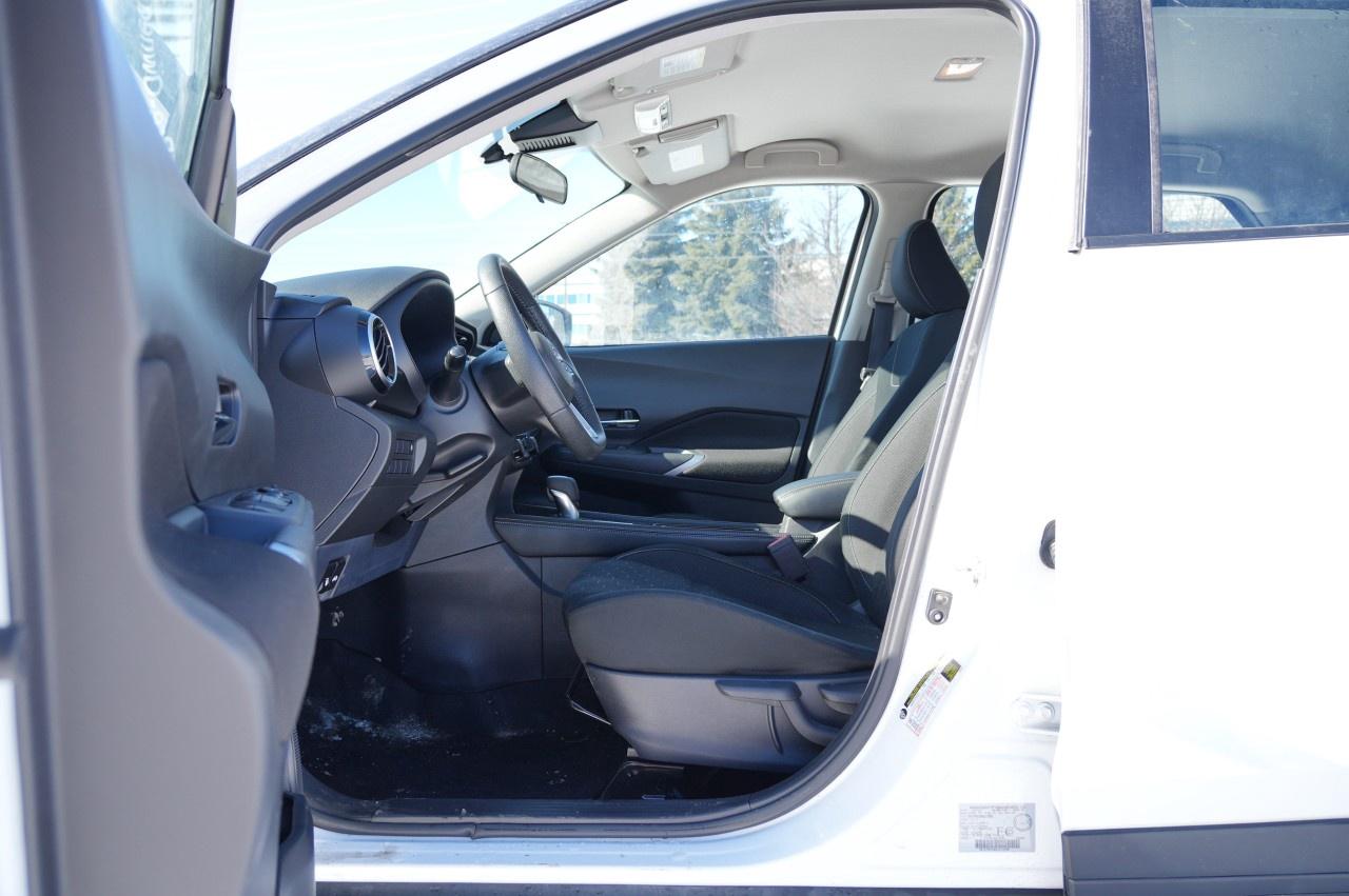 2022 Nissan Kicks SV FWD Photo