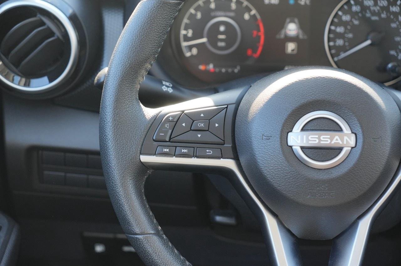 2022 Nissan Kicks SV FWD Photo