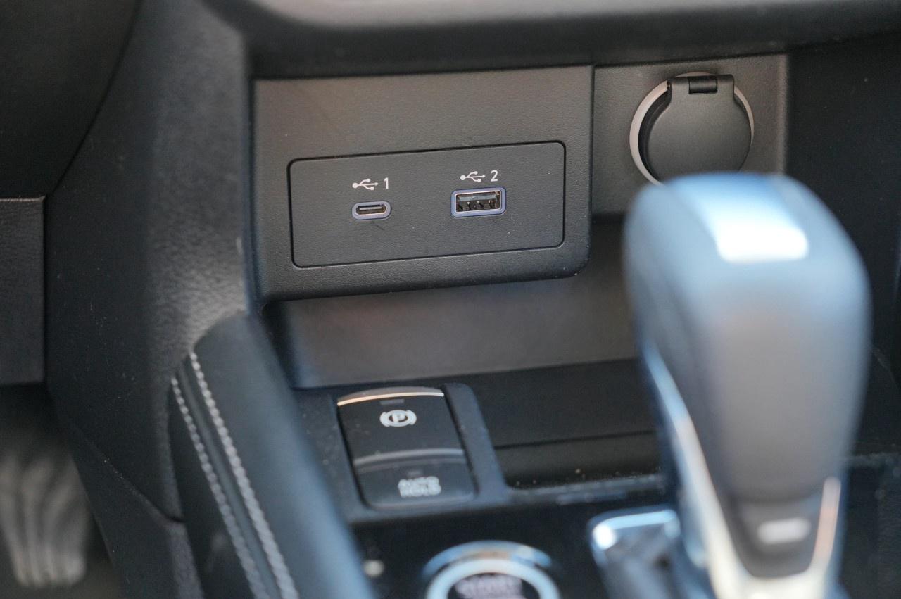 2022 Nissan Kicks SV FWD Photo
