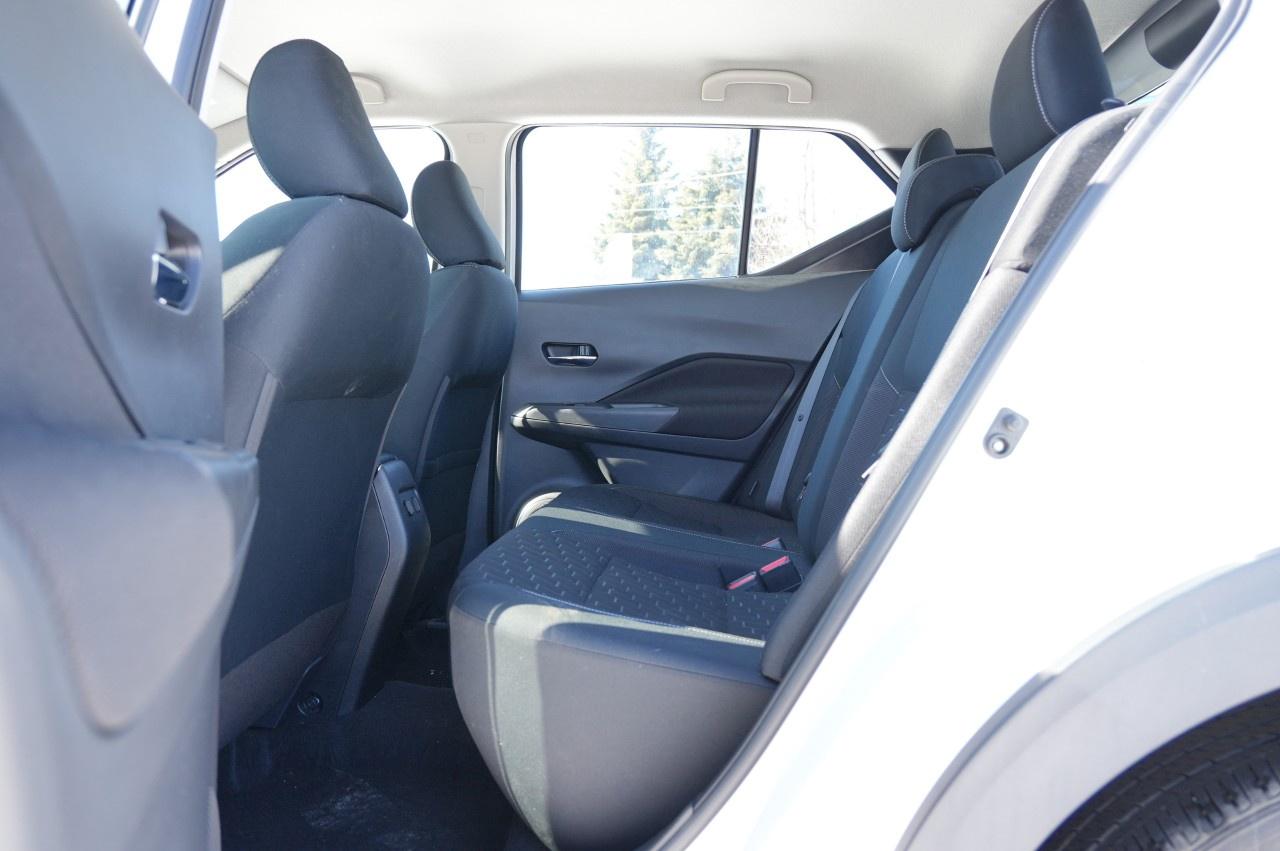2022 Nissan Kicks SV FWD Photo