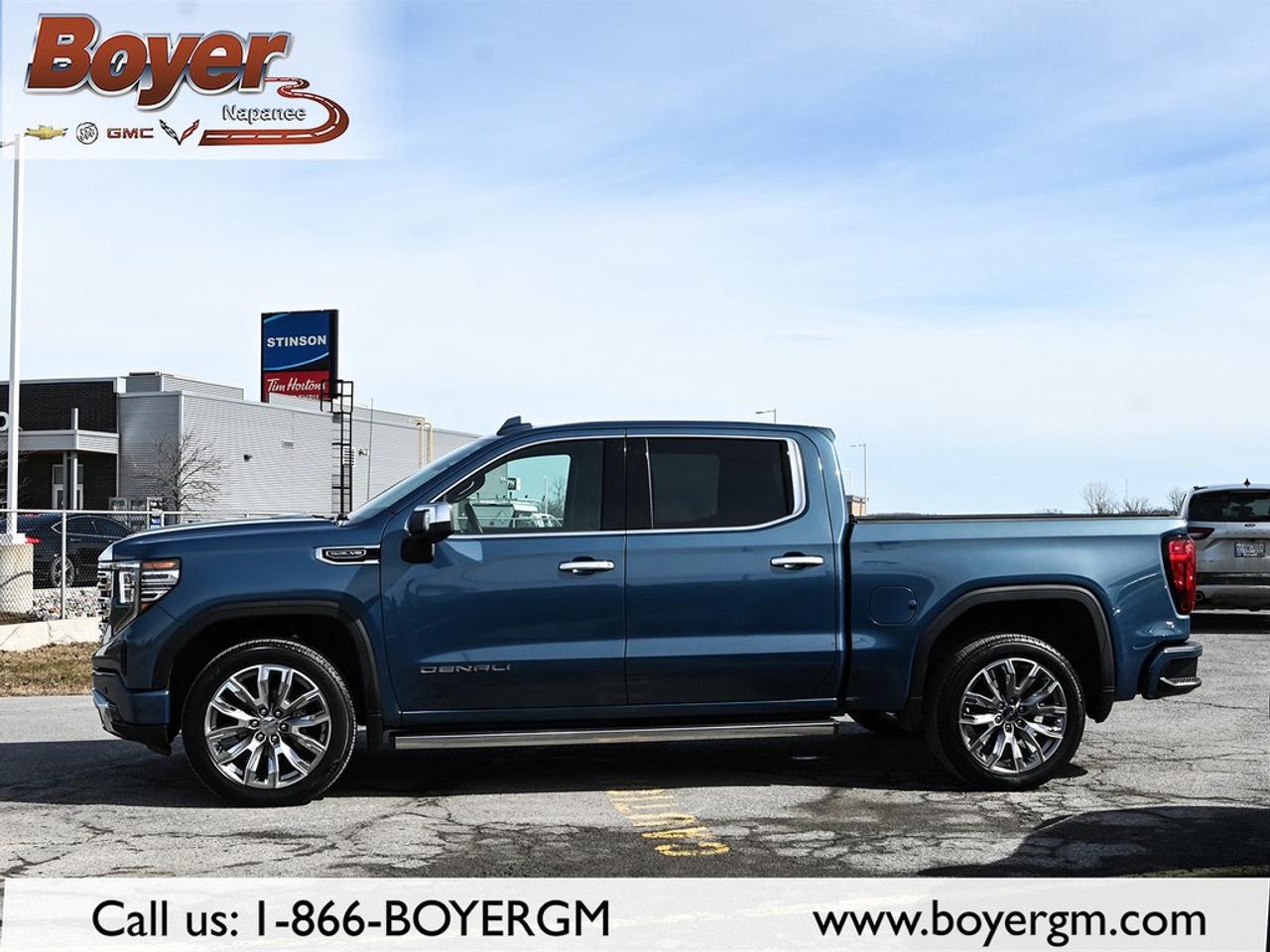 2025 GMC Sierra 1500 Crew Cab Short Box 4-Wheel Drive Denali Photo4