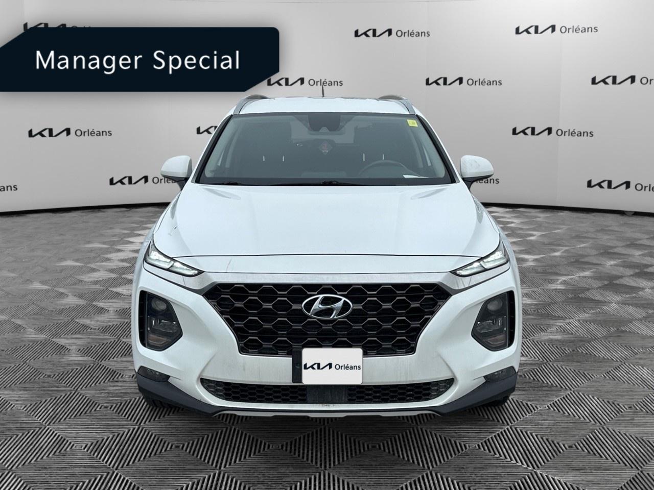 2020 Hyundai Santa Fe 2.4L Essential AWD w/Safety Package Photo