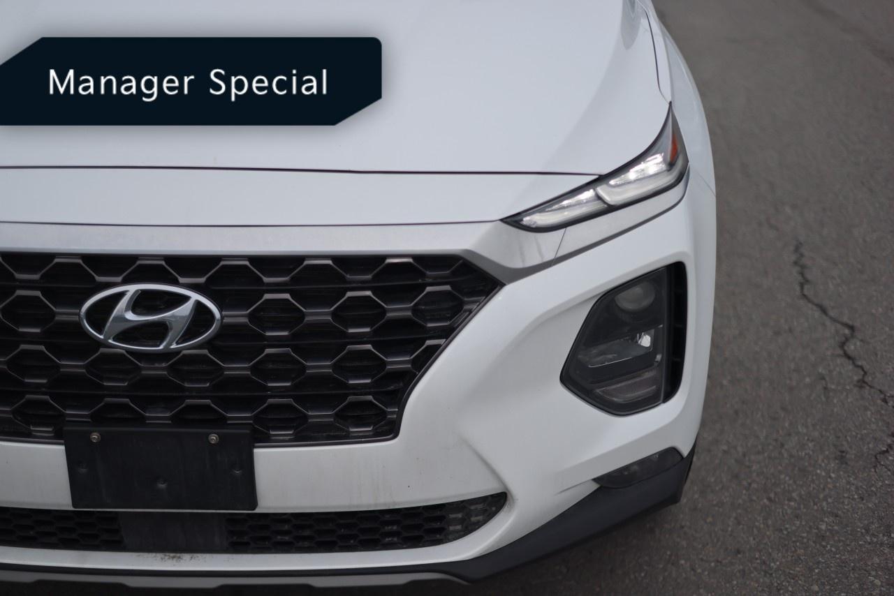 2020 Hyundai Santa Fe 2.4L Essential AWD w/Safety Package Photo