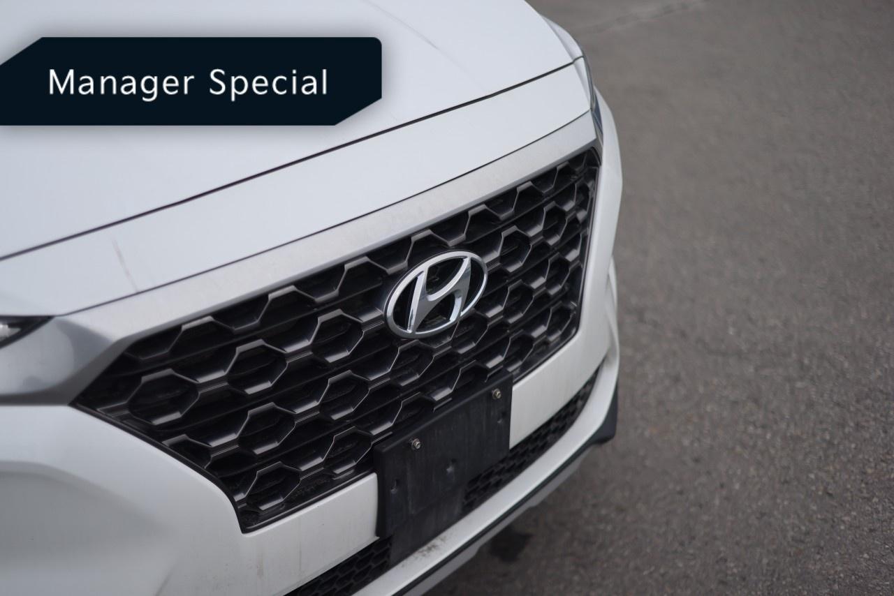 2020 Hyundai Santa Fe 2.4L Essential AWD w/Safety Package Photo