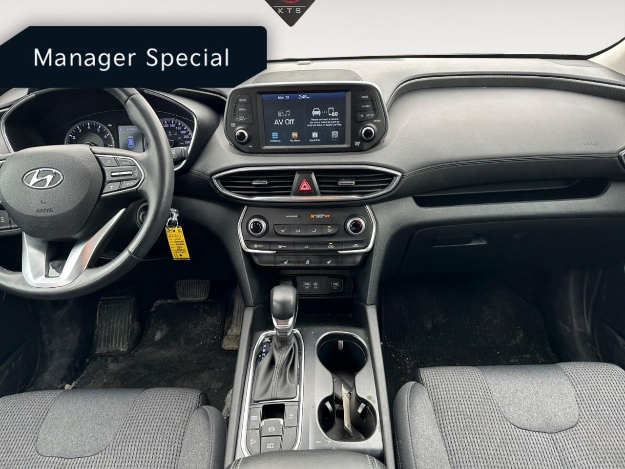 2020 Hyundai Santa Fe 2.4L Essential AWD w/Safety Package Photo