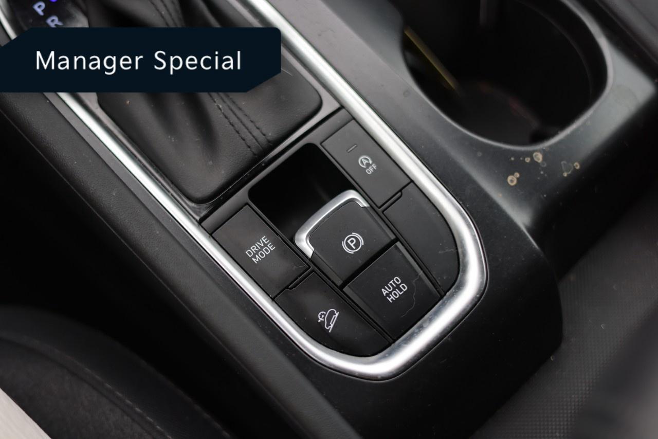 2020 Hyundai Santa Fe 2.4L Essential AWD w/Safety Package Photo