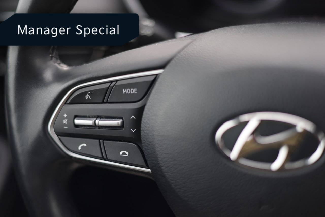 2020 Hyundai Santa Fe 2.4L Essential AWD w/Safety Package Photo