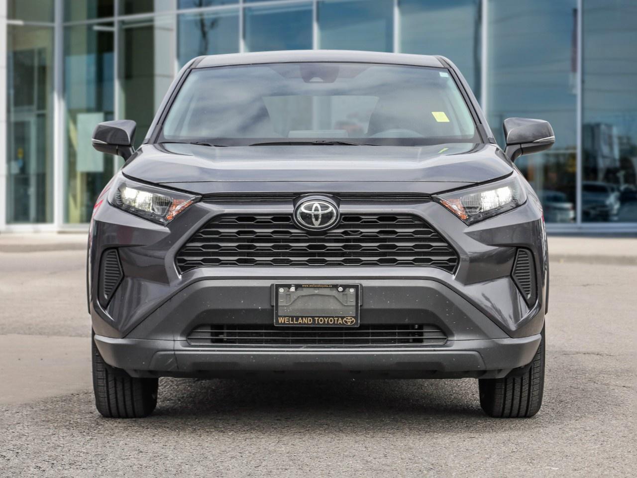 2024 Toyota RAV4 LE Photo3