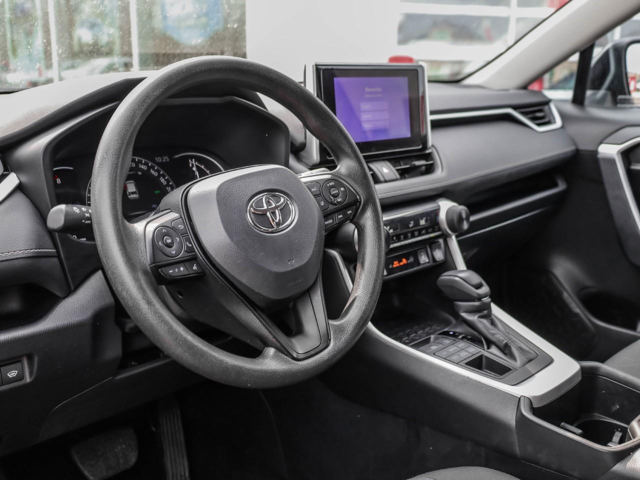 2024 Toyota RAV4 LE Photo