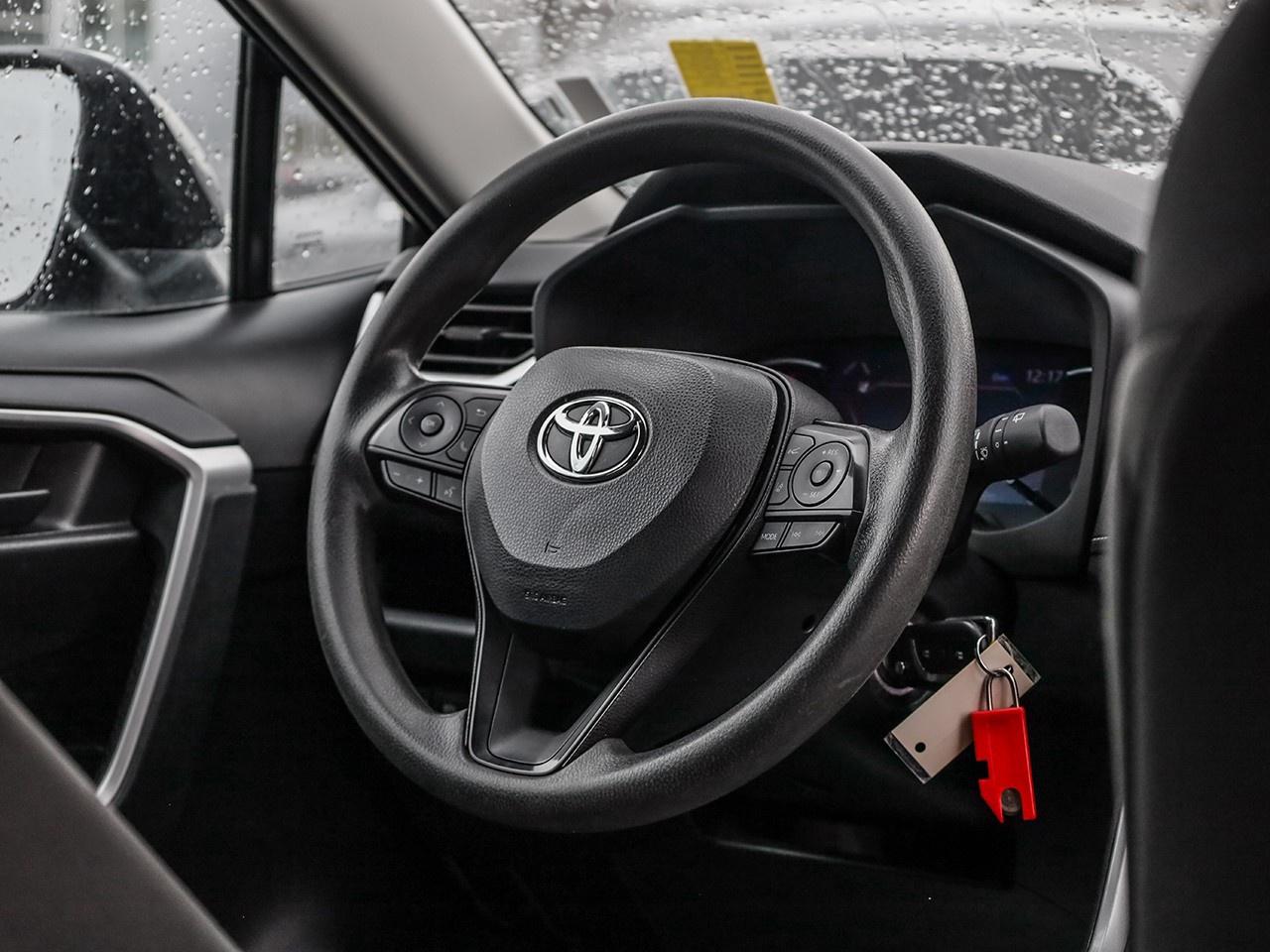 2024 Toyota RAV4 LE Photo