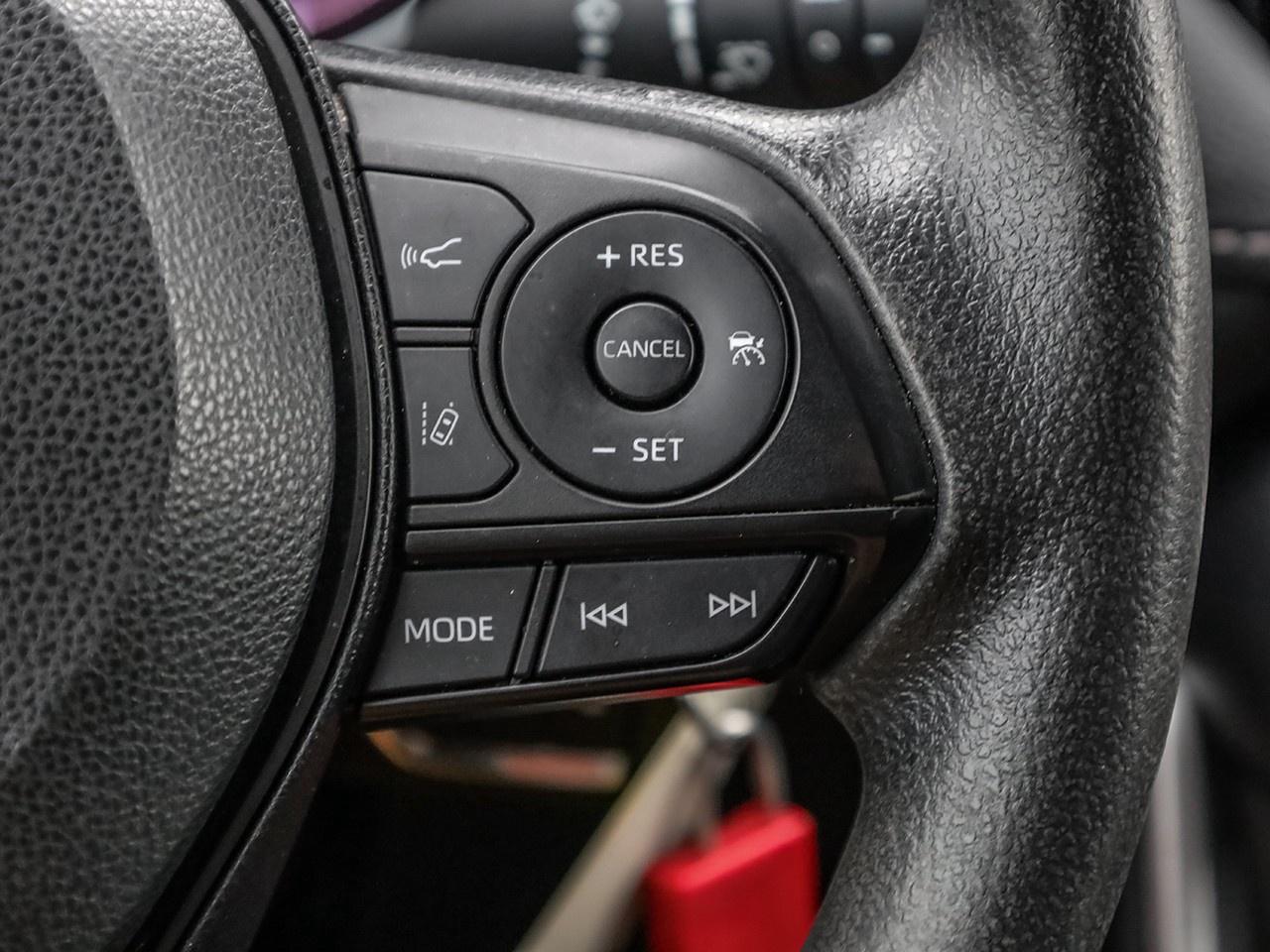 2024 Toyota RAV4 LE Photo
