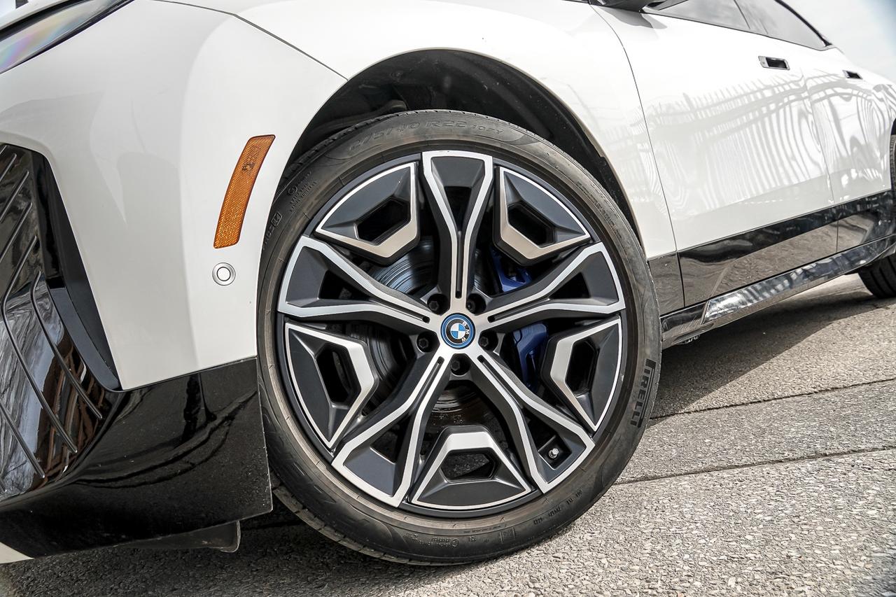 2022 BMW iX xDrive50 | MASSAGE SEATS | HUD | 360 CAM | HARMAN& Photo