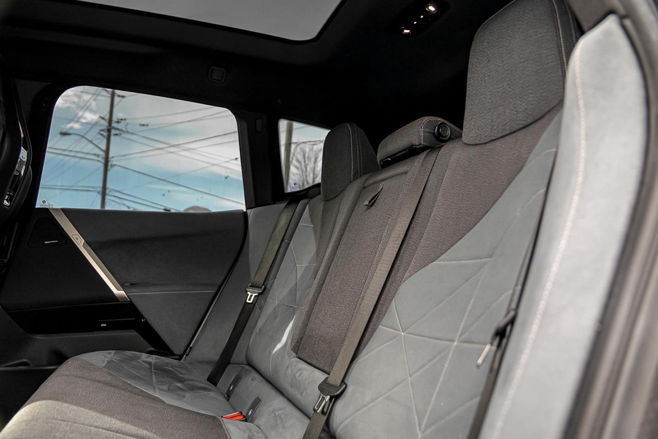 2022 BMW iX xDrive50 | MASSAGE SEATS | HUD | 360 CAM | HARMAN& Photo