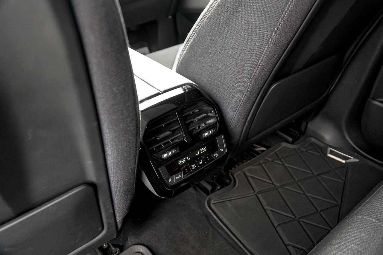 2022 BMW iX xDrive50 | MASSAGE SEATS | HUD | 360 CAM | HARMAN& Photo