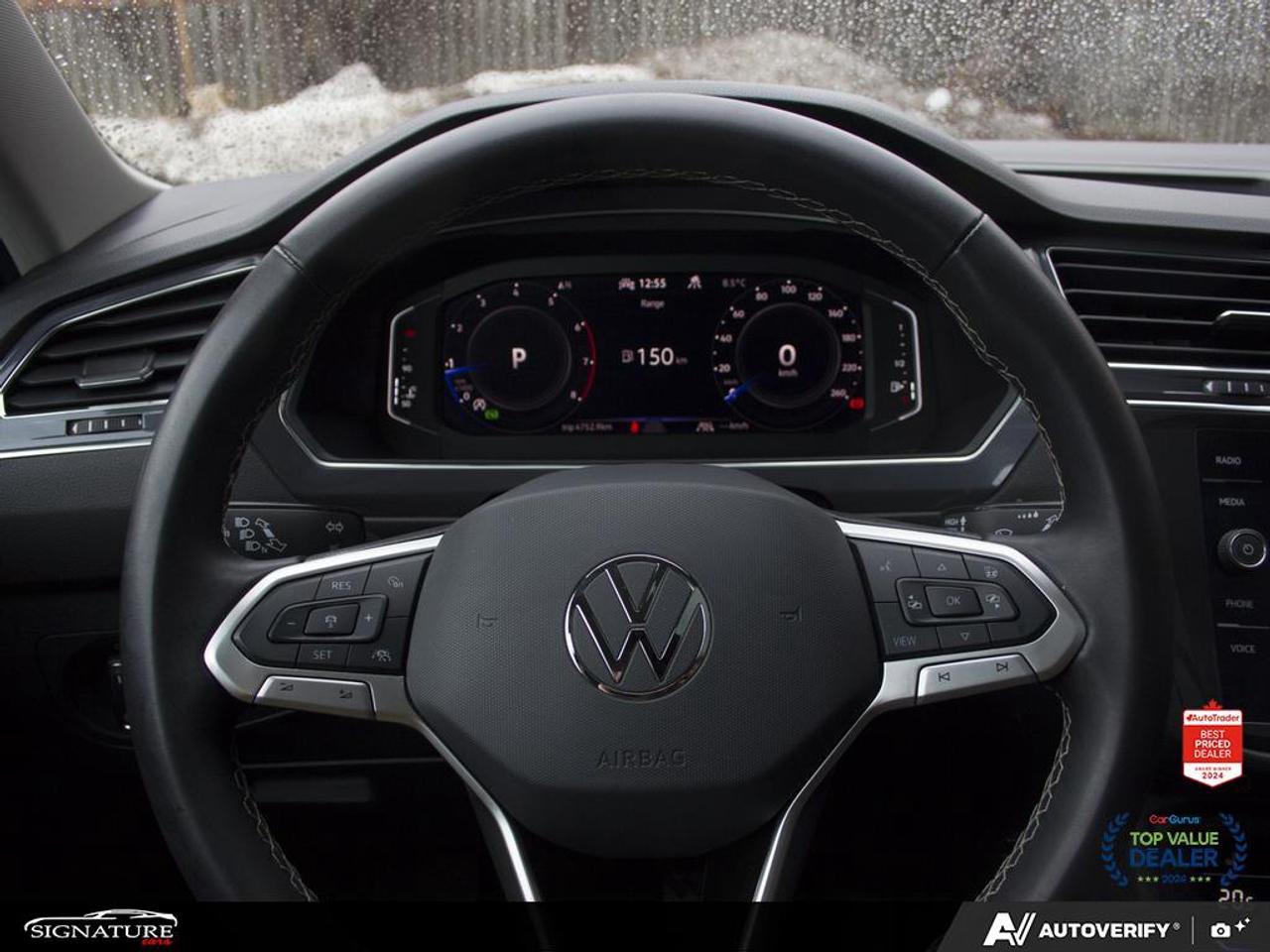 2024 Volkswagen Tiguan Comfortline 4Motion No Accident Panoramic Roof Lea Photo