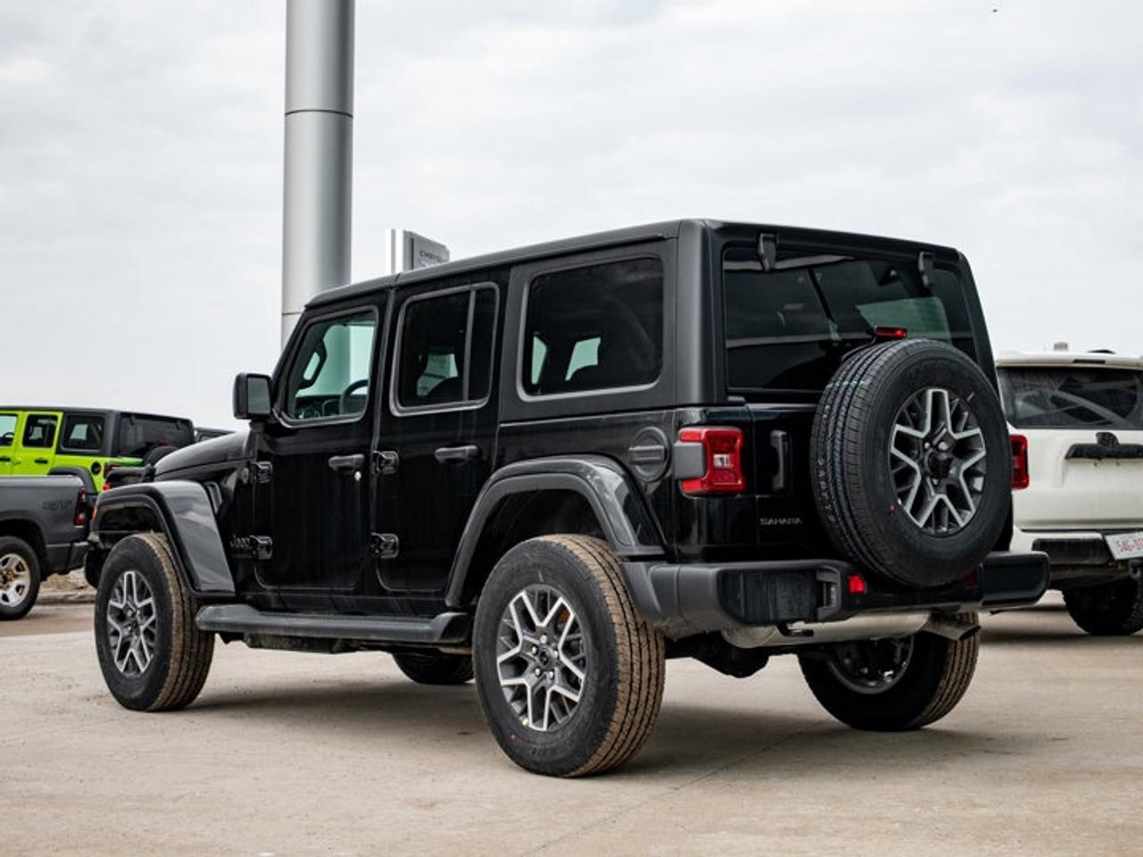 2026 Jeep Wrangler Sahara Photo