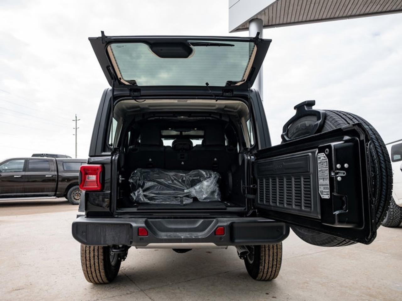 2026 Jeep Wrangler Sahara Photo