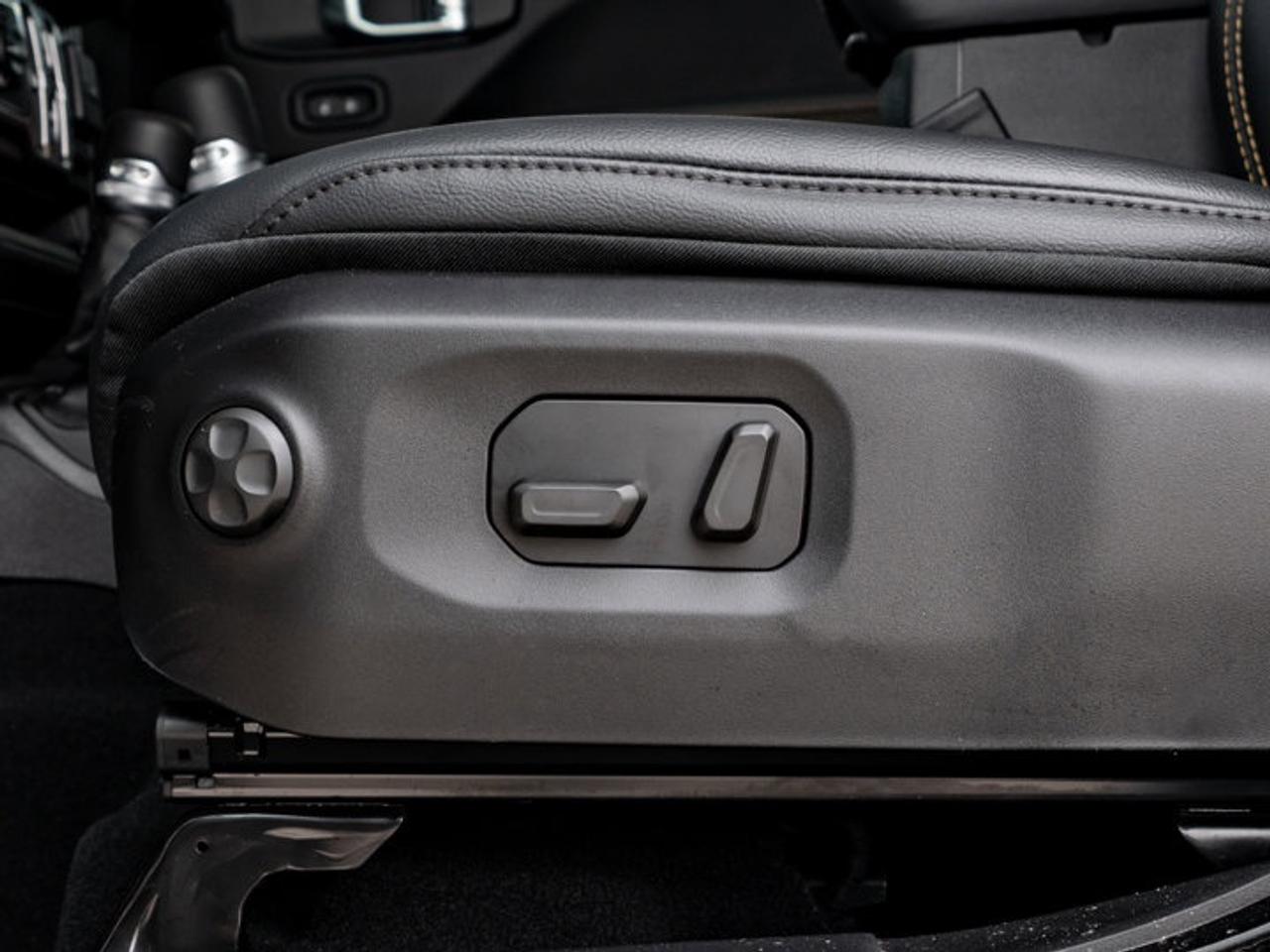 2026 Jeep Wrangler Sahara Photo