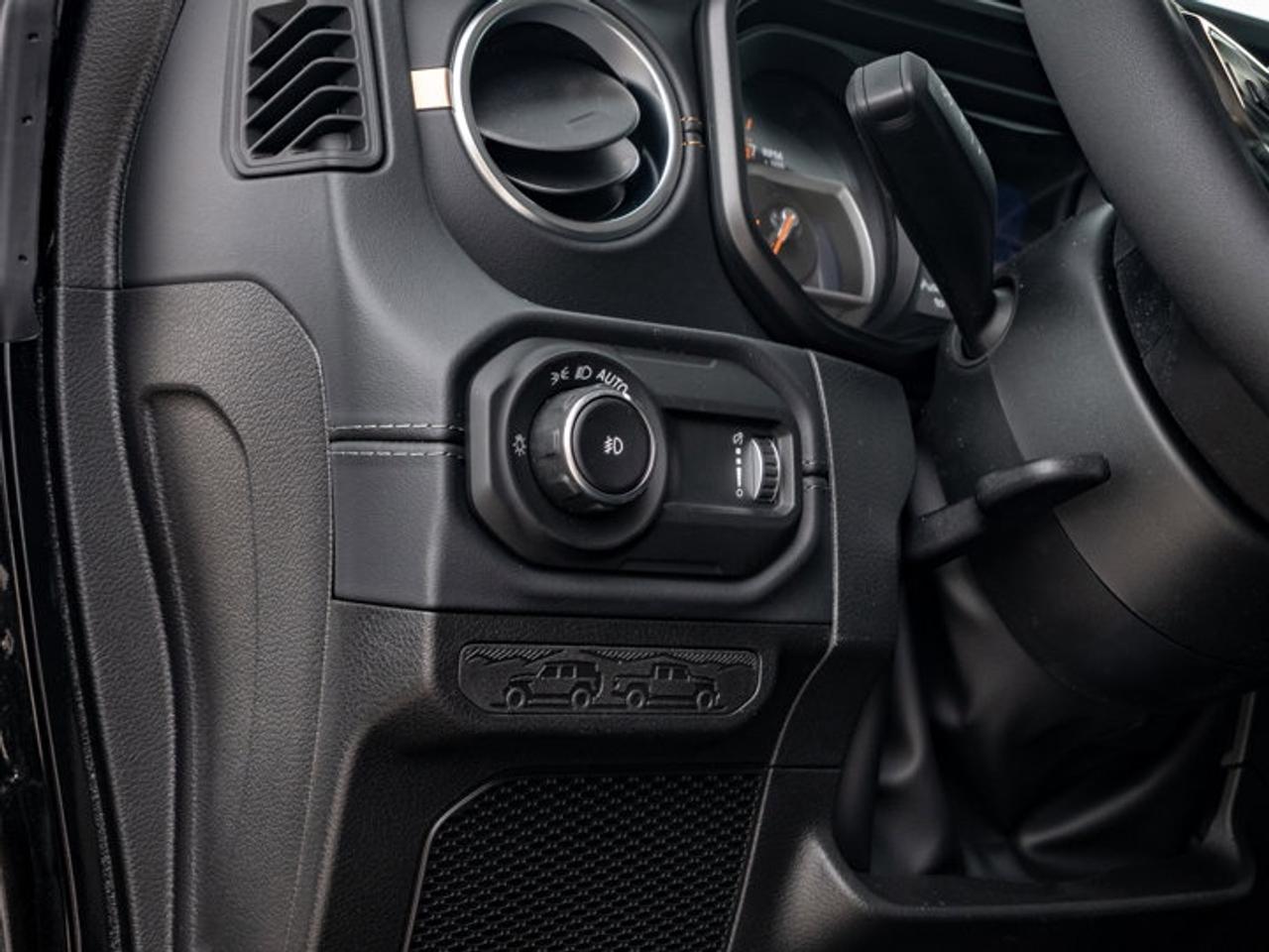 2026 Jeep Wrangler Sahara Photo