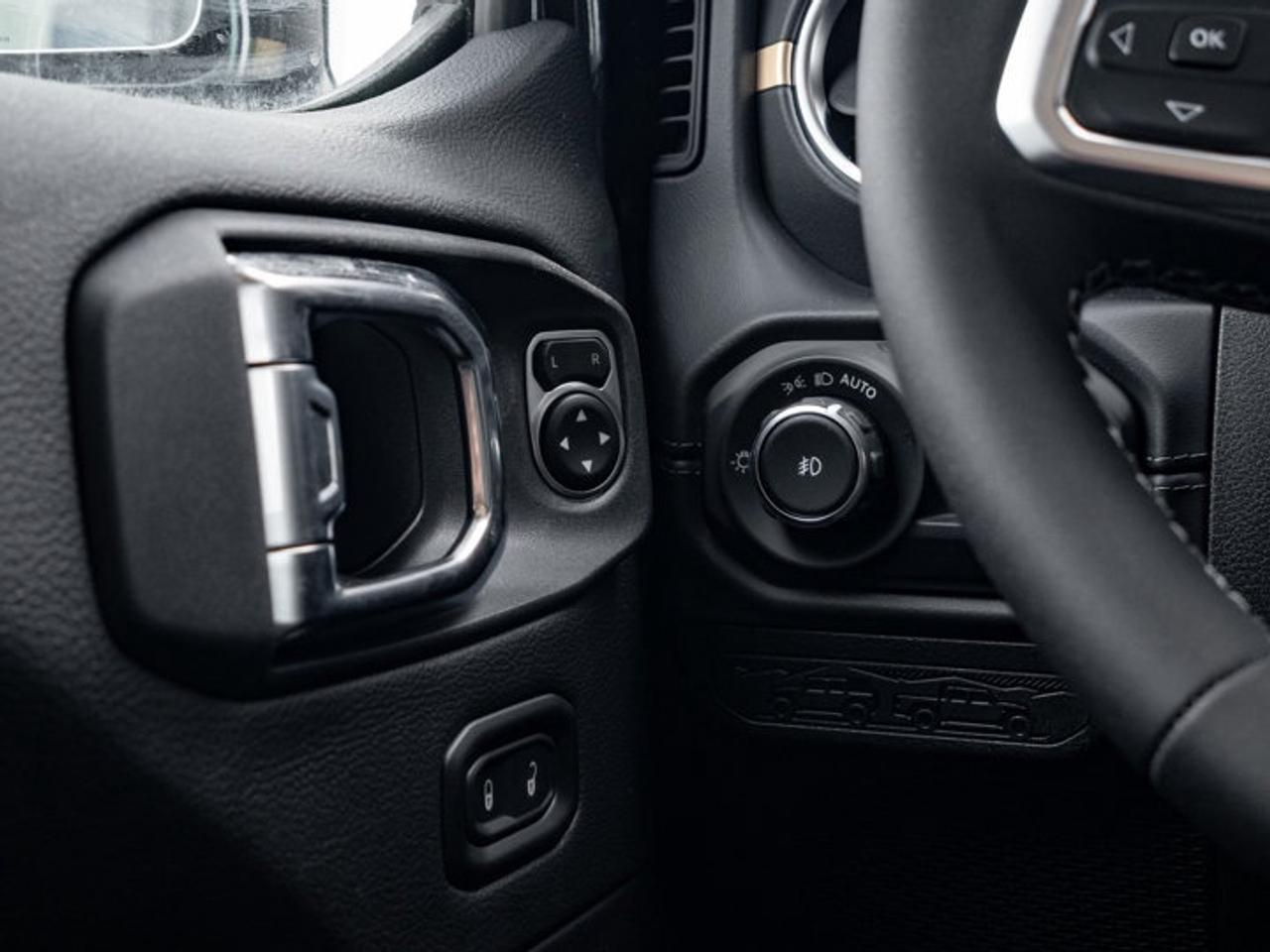 2026 Jeep Wrangler Sahara Photo